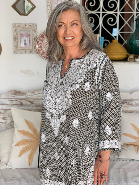 New 2024  Silk tunica in stunning   design and amazing hand 🧵Black & white