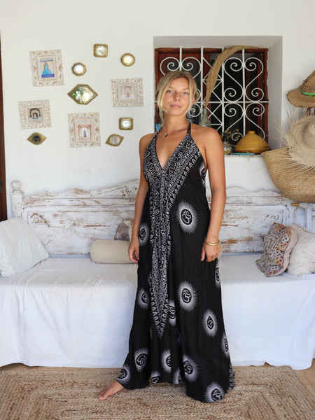 Magic dress long - Om the universal mantra