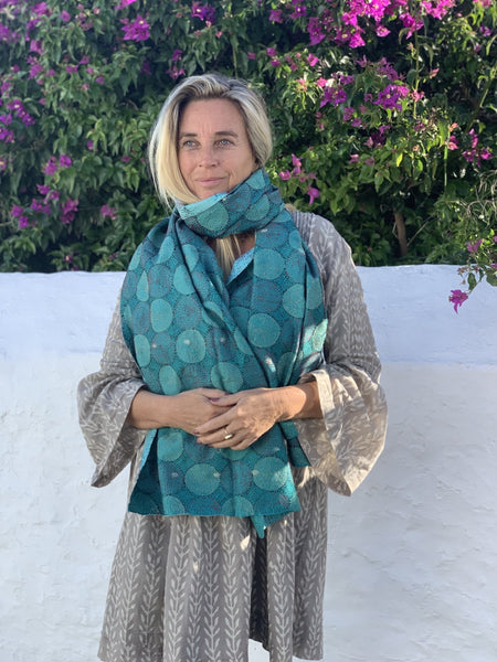 Silk shawl with luxurious Benares embroidery -  AUROBELLE  IBIZA
