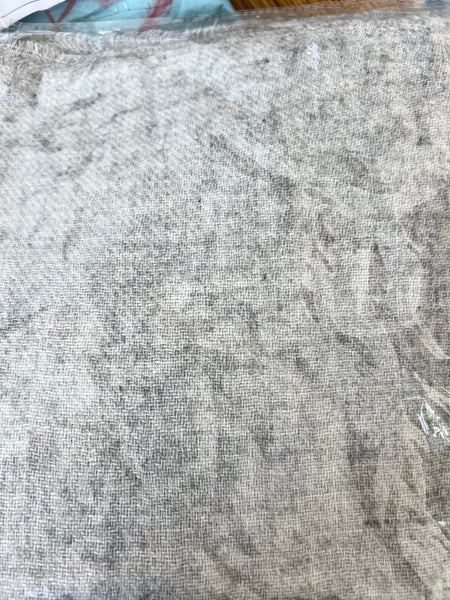 Cosy cashmere wool shawl in grey and beige