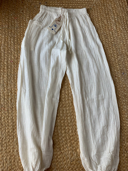 2 pocket Trouser colour off white