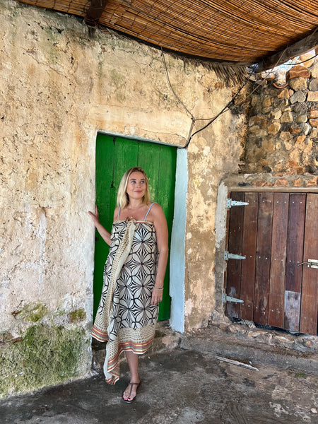 Big size Sarong ,Hand Block Printed Extra Large Sarong | Organic Cotton Muslin | Natural Bagru Print with Gold / Flower of life -  AUROBELLE  IBIZA