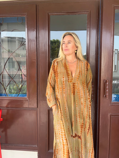 Silk Martha Kaftan – Upcycled Vintage Sari Collection no 9 Olive Brown