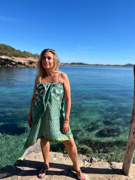 Big size Sarong ,Hand Block Printed Extra Large Sarong | Organic Cotton Muslin | Natural Bagru Print with Golden-Black Emerald green geo -  AUROBELLE  IBIZA