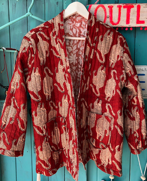 Boho Quilted Jacket – Pink Poppy Dream 🌸✨