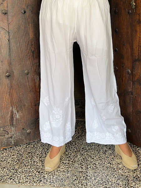 White trouser with hand embroidery