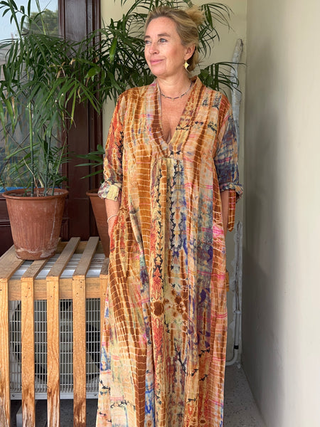 Silk Martha Kaftan – Upcycled Vintage Sari Collection no 3
