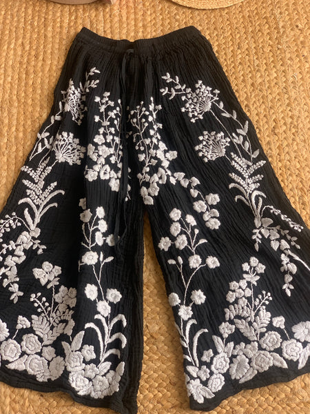(Chiang Mai boho trouser with flower hand embroidery 🧵