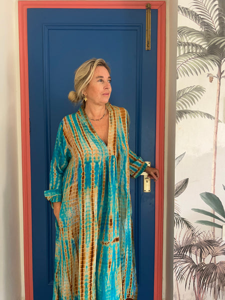 Silk Martha Kaftan – Upcycled Vintage Sari Collection no 2