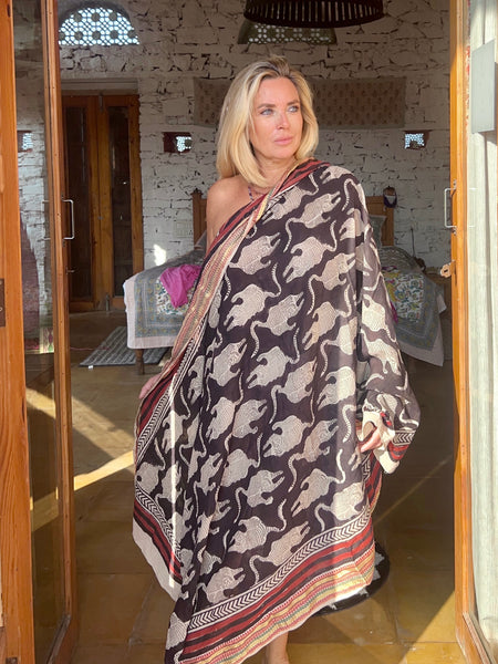 Sarong  Pareo new collection big size with golden zari border black panther
