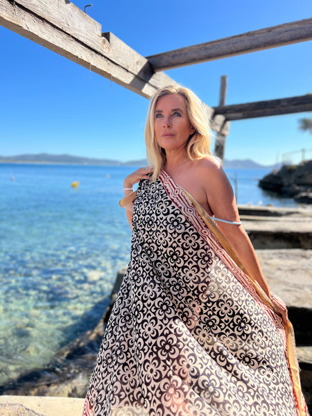 Big size Sarong ,Hand Block Printed Extra Large Sarong | Organic Cotton Muslin | Natural Bagru Print with Golden Black flower 🌺 -  AUROBELLE  IBIZA