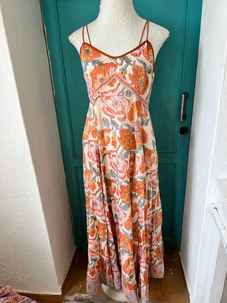 Nila dress sunflower  and white flower