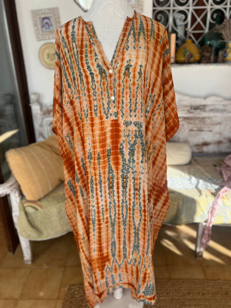 One-of-a-Kind Vintage Silk Sari Kaftan ✨no 3 dye tye