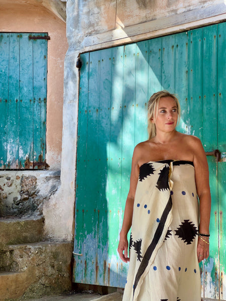 Hand Block Printed Extra Large Sarong | Organic Cotton Muslin | Natural Bagru Print with Golden Sari Border no 7 point and star