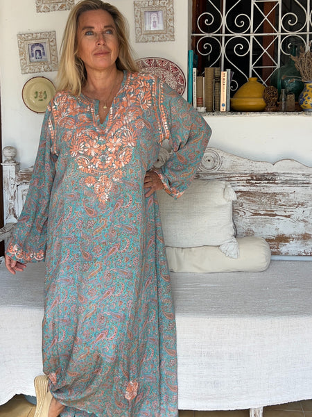 🌿 Turquoise Silk Maxi Kurta – Paisley Print (One of a Kind)tutti Frutti -  AUROBELLE  IBIZA