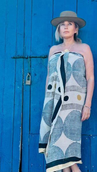 Big size Sarong ,Hand Block Printed Extra Large Sarong | Organic Cotton Muslin | Natural Bagru Print with Golden Sari Blue big circle -  AUROBELLE  IBIZA