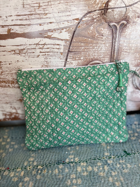 Small bag quilted emerald daisy’s