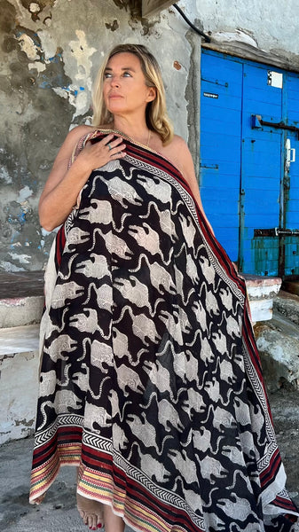 Big size Sarong ,Hand Block Printed Extra Large Sarong | Organic Cotton Muslin | Natural Bagru Print with Golden-Black 🐆 Panther 8 -  AUROBELLE  IBIZA