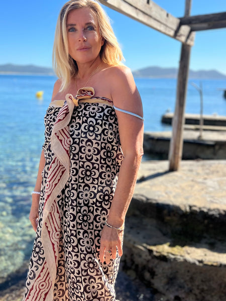 Big size Sarong ,Hand Block Printed Extra Large Sarong | Organic Cotton Muslin | Natural Bagru Print with Golden Black flower 🌺 -  AUROBELLE  IBIZA