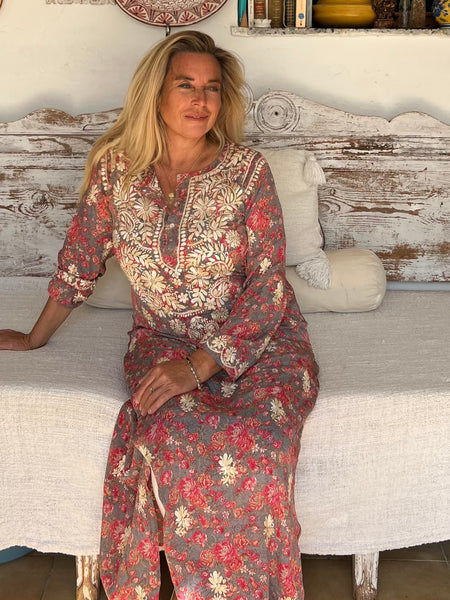 🌹 Grey Rose Silk Maxi Kurta – Hand Embroidered Detail (Sizes 38 & 50 !) -  AUROBELLE  IBIZA