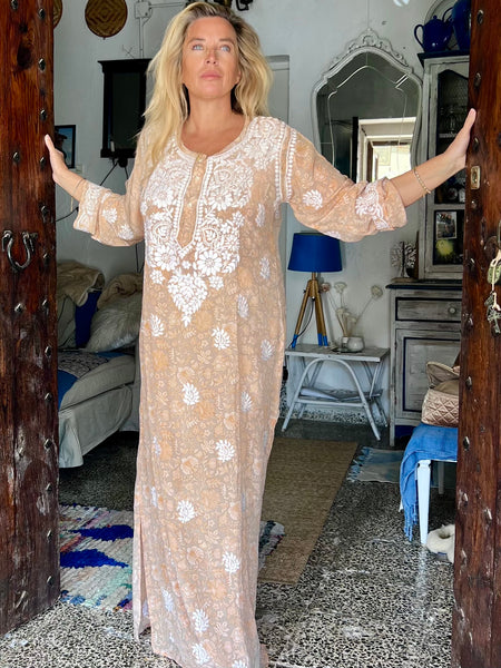 🌸 Silk Crepe Maxi Kurta – Peach Chikan Embroidery (One of a Kind) -  AUROBELLE  IBIZA