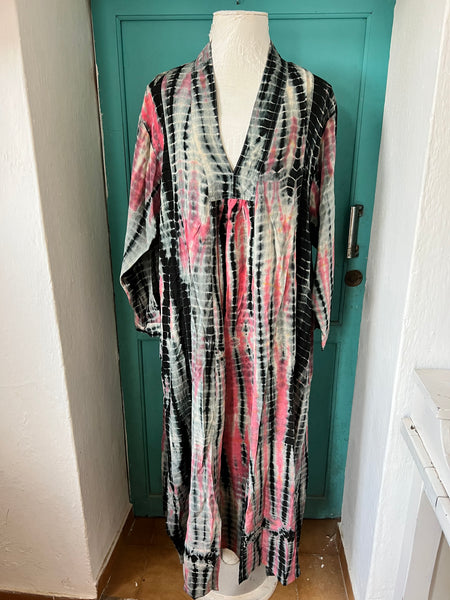 Silk Martha Kaftan – Upcycled Vintage Sari Collection no 31.Size  size XXL