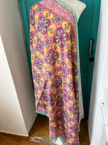 Sarong  , Pareo  , cotton shawl and beach wrap