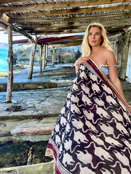 Big size Sarong ,Hand Block Printed Extra Large Sarong | Organic Cotton Muslin | Natural Bagru Print with Golden-Black 🐆 Panther 8 -  AUROBELLE  IBIZA