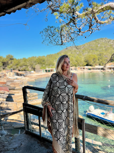 Big size Sarong ,Hand Block Printed Extra Large Sarong | Organic Cotton Muslin | Natural Bagru Print with Golden-black