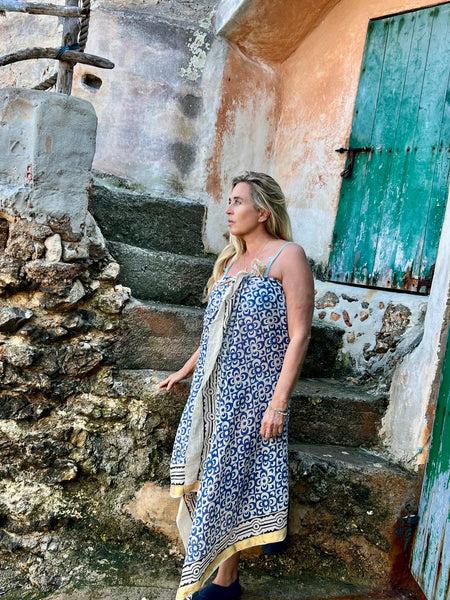 Big size Sarong ,Hand Block Printed Extra Large Sarong | Organic Cotton Muslin | Natural Bagru Print with Golden Blue flower -  AUROBELLE  IBIZA