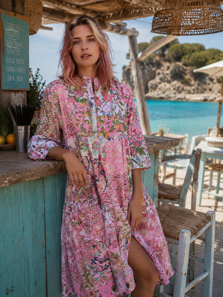 Smiley – Pink Pleated Dress
