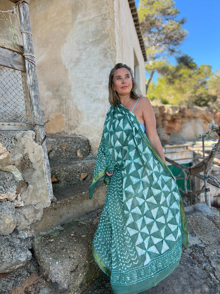 Big size Sarong ,Hand Block Printed Extra Large Sarong | Organic Cotton Muslin | Natural Bagru Print with Golden-Black Emerald green geo -  AUROBELLE  IBIZA