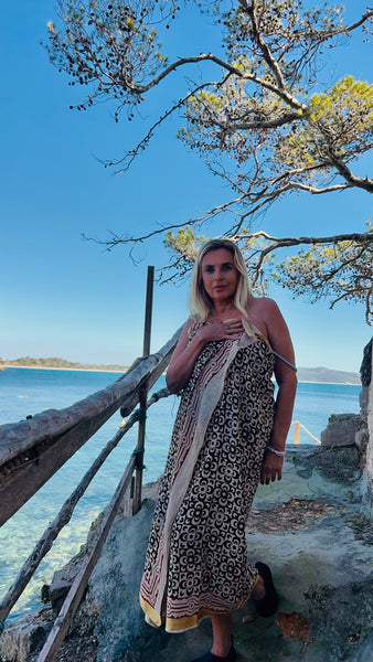 Big size Sarong ,Hand Block Printed Extra Large Sarong | Organic Cotton Muslin | Natural Bagru Print with Golden Black flower 🌺 -  AUROBELLE  IBIZA