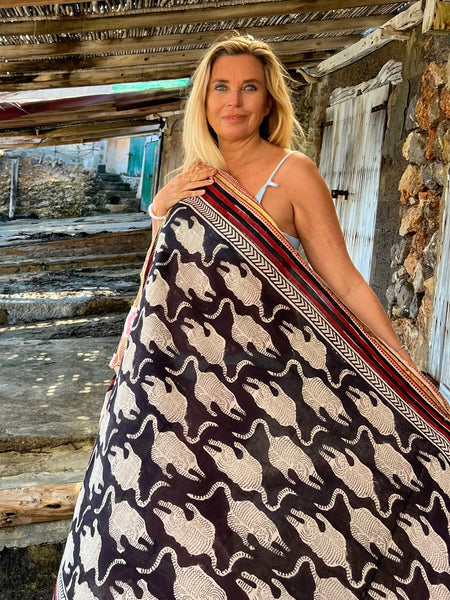 Big size Sarong ,Hand Block Printed Extra Large Sarong | Organic Cotton Muslin | Natural Bagru Print with Golden-Black 🐆 Panther 8 -  AUROBELLE  IBIZA