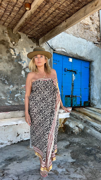 Big size Sarong ,Hand Block Printed Extra Large Sarong | Organic Cotton Muslin | Natural Bagru Print with Golden Black flower 🌺 -  AUROBELLE  IBIZA