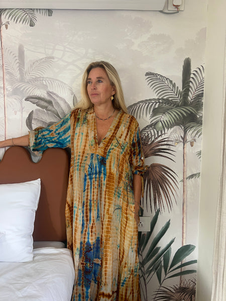 Silk Martha Kaftan – Upcycled Vintage Sari Collection no 7
