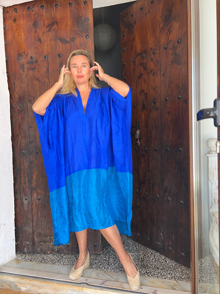 Exclusive luxury  Hanoi Silk kaftan - free size mid length