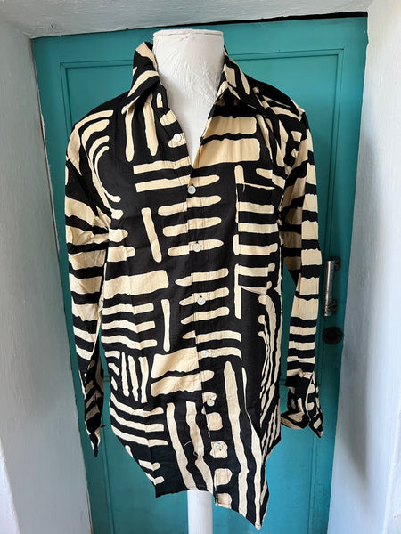 Uni sex shirt for Men or woman full sleeve in cool geo print