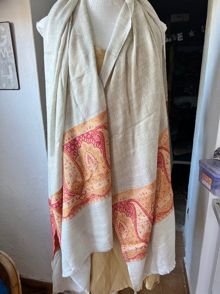 Cosy cashmere wool shawl with exclusive hand embroidery pink and orange -  AUROBELLE  IBIZA