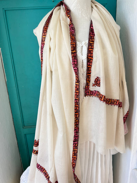 Cosy cashmere wool shawl with exclusive hand embroidery  from Srinagar paisley and border  pink and orange -  AUROBELLE  IBIZA
