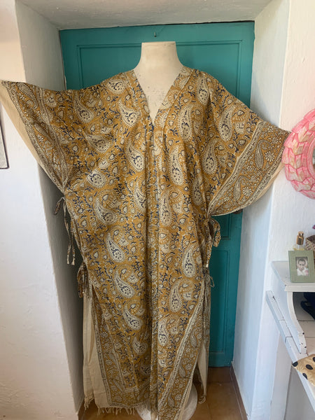 Flori Kaftan