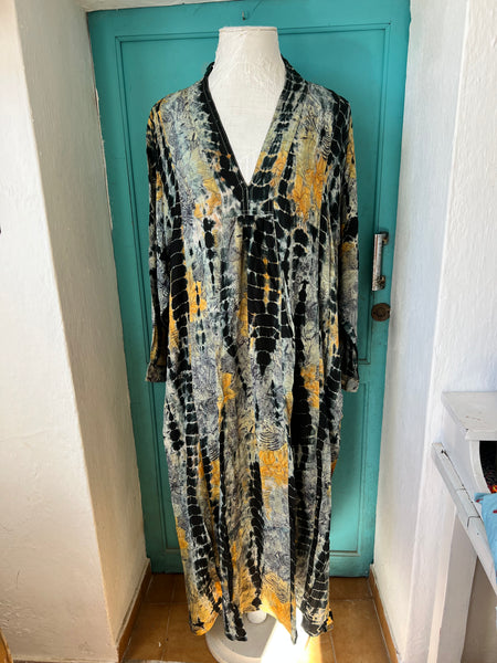 Silk Martha Kaftan – Upcycled Vintage Sari Collection no 20 XXL