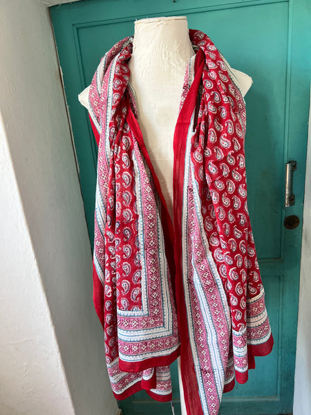 Sal sarong worn as a light dress