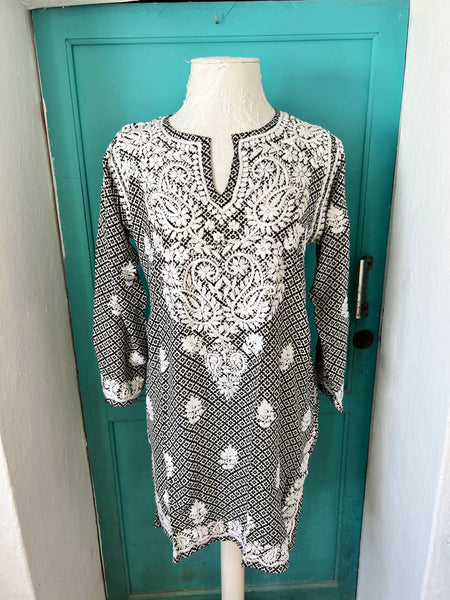 Black silk kurta, Lucknow embroidery detail, Aurobelle Ibiza