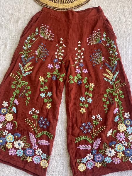 Chiang Mai boho trouser with flower hand embroidery 🧵rust red