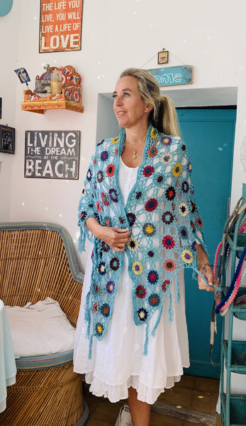 Hand made crochet 🧶 ponchó from Ibiza in turquoise - AUROBELLE IBIZA