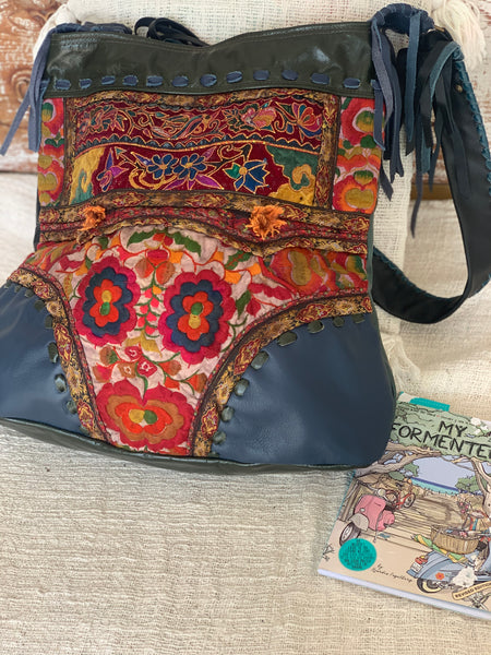 Unique bohemian antique leather and Hmong embroidery bagno 5
