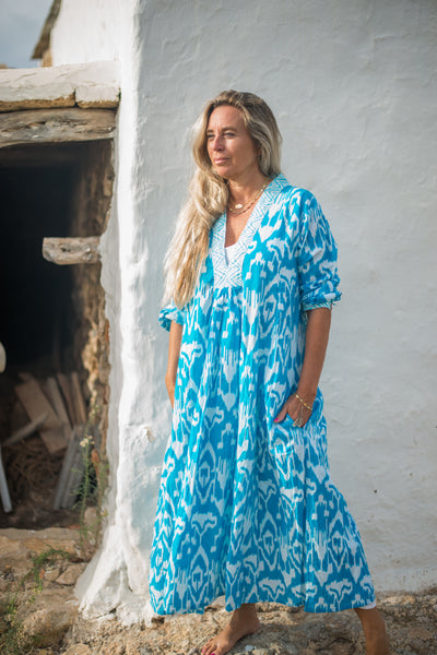 Ikat kaftan in Ibiza turquoise